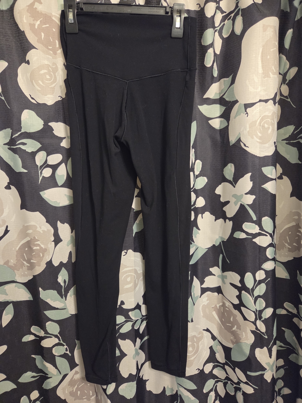 Offline By Aerie Black Crossover Leggings - Picture 2 of 6